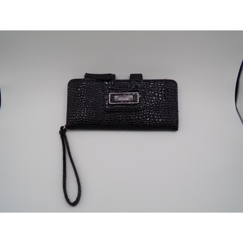 Kenneth Cole Wristlet Black Faux Alligator Zip Interior Pocket Credit Cards